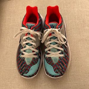 Nike Kyrie Irving Basketball Sneakers